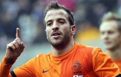 Mất World Cup, Van der Vaart rớt nước mắt